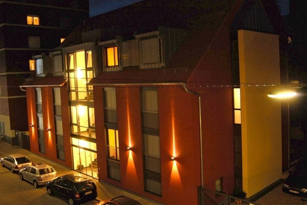 Hotel Rio คาร์ลสรูเฮอ ภายนอก รูปภาพ
