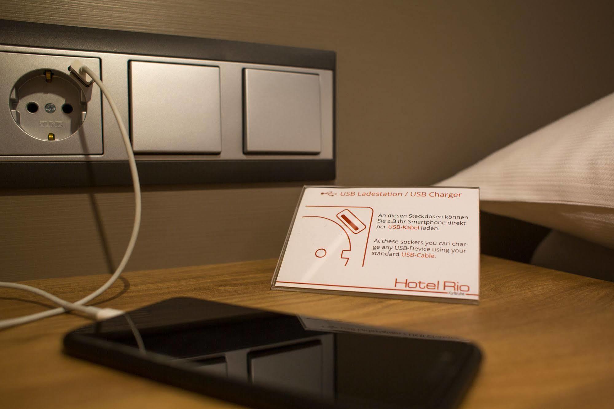 Hotel Rio คาร์ลสรูเฮอ ภายนอก รูปภาพ